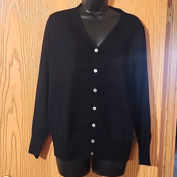 Nwt. Buttondown Black Cardigan - Picture 1 of 4
